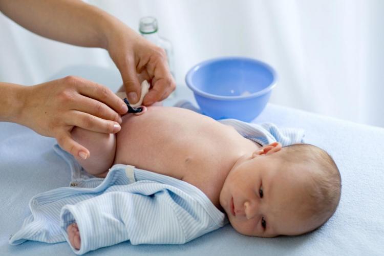 10 pytań o pielęgnację noworodka, które zadają sobie rodzice